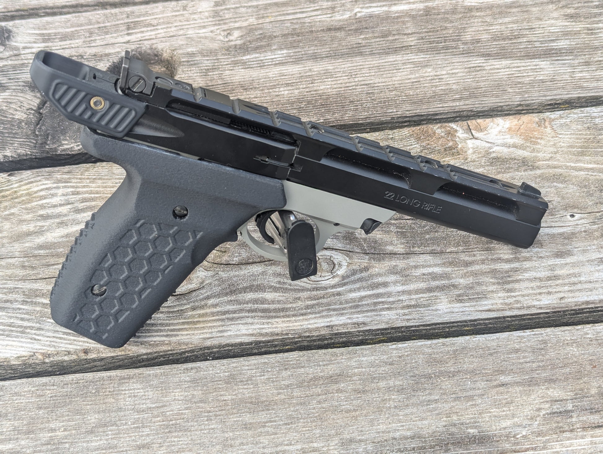 S&W Quantum Grip
